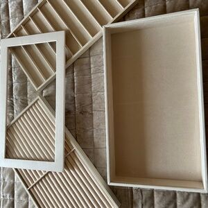 WOLF jewelry storage containers 4 pc